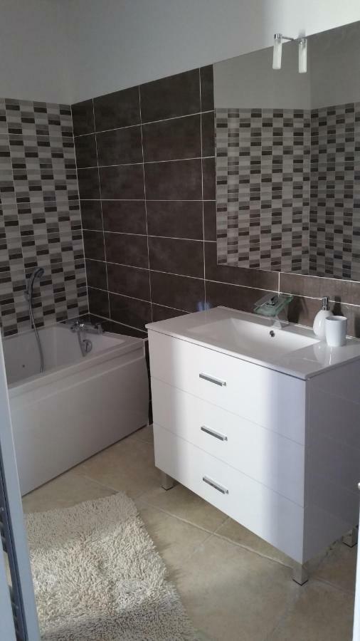 Le Clos D'Uzes - B&B מראה חיצוני תמונה